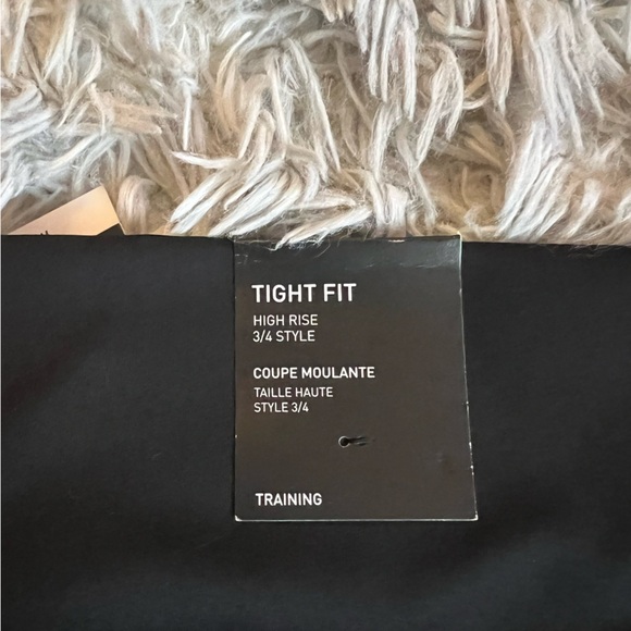 NWT Adidas tight fit 3/4 style coupe training pants - Picture 4 of 5